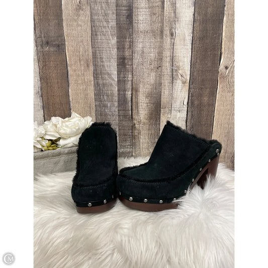 Shoes Designer By Ugg In Black & Brown, Size: 10