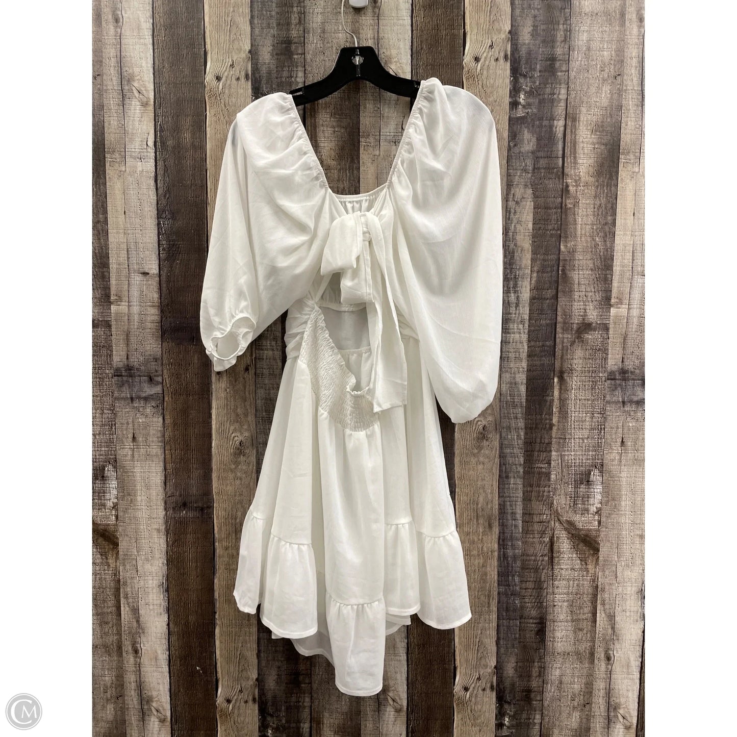 Dress Casual Short By Cmf In White, Size: M