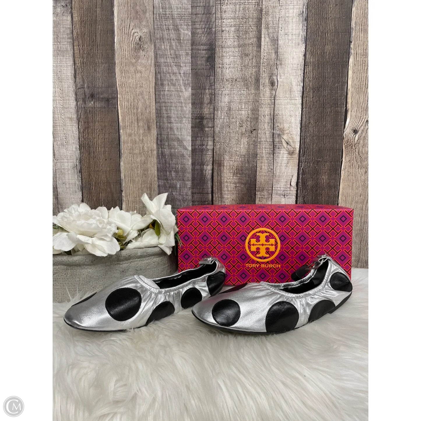 Shoes Designer By Tory Burch In Black & Silver, Size: 9