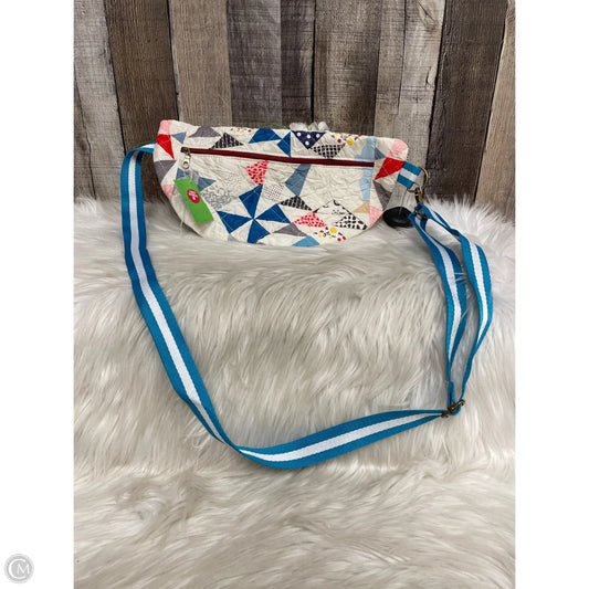 Crossbody By Clothes Mentor, Size: Small