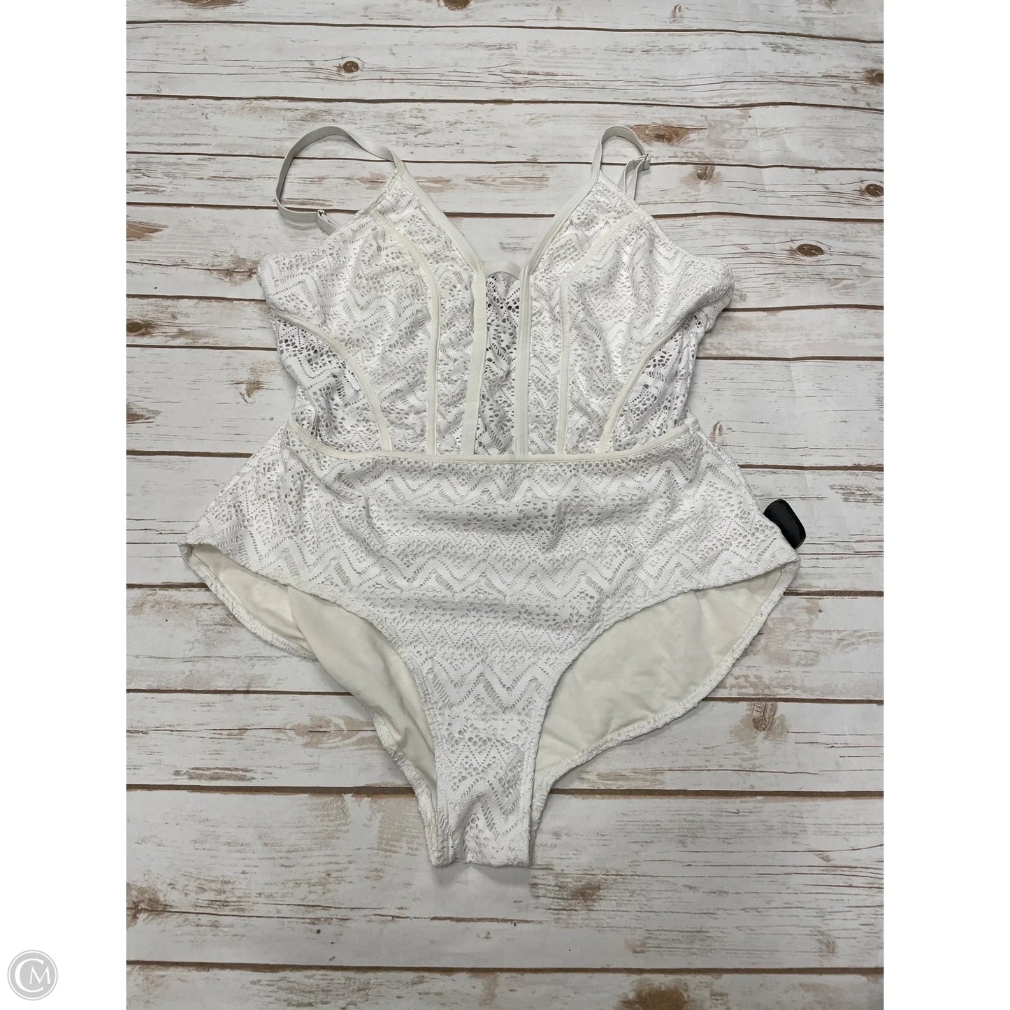 Swimsuit By Clothes Mentor In White, Size: 2x