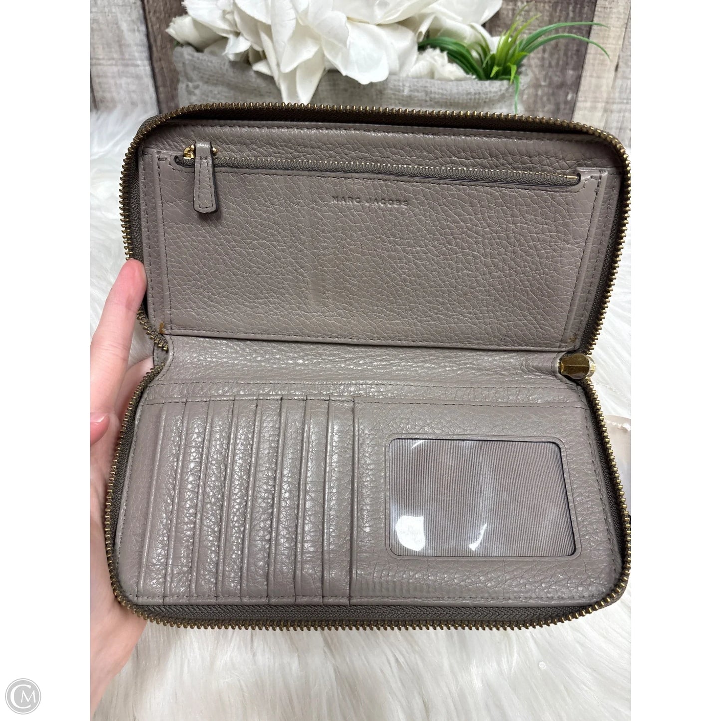 Wallet Luxury Designer By Marc Jacobs, Size: Medium