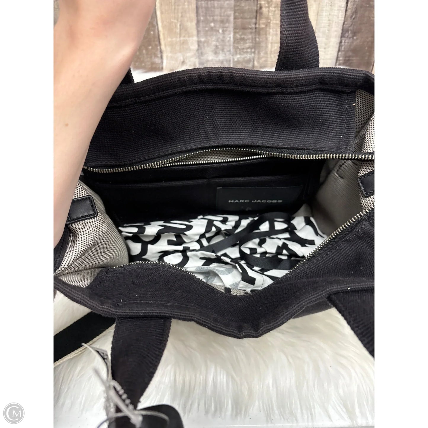 Tote Luxury Designer By Marc Jacobs, Size: Medium