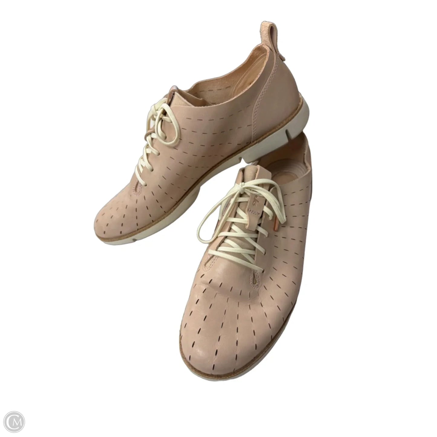 Shoes Flats By Clarks In Tan, Size: 9.5