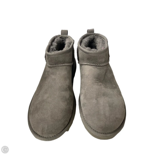 Boots Ankle Flats By Ugg In Grey, Size: 10