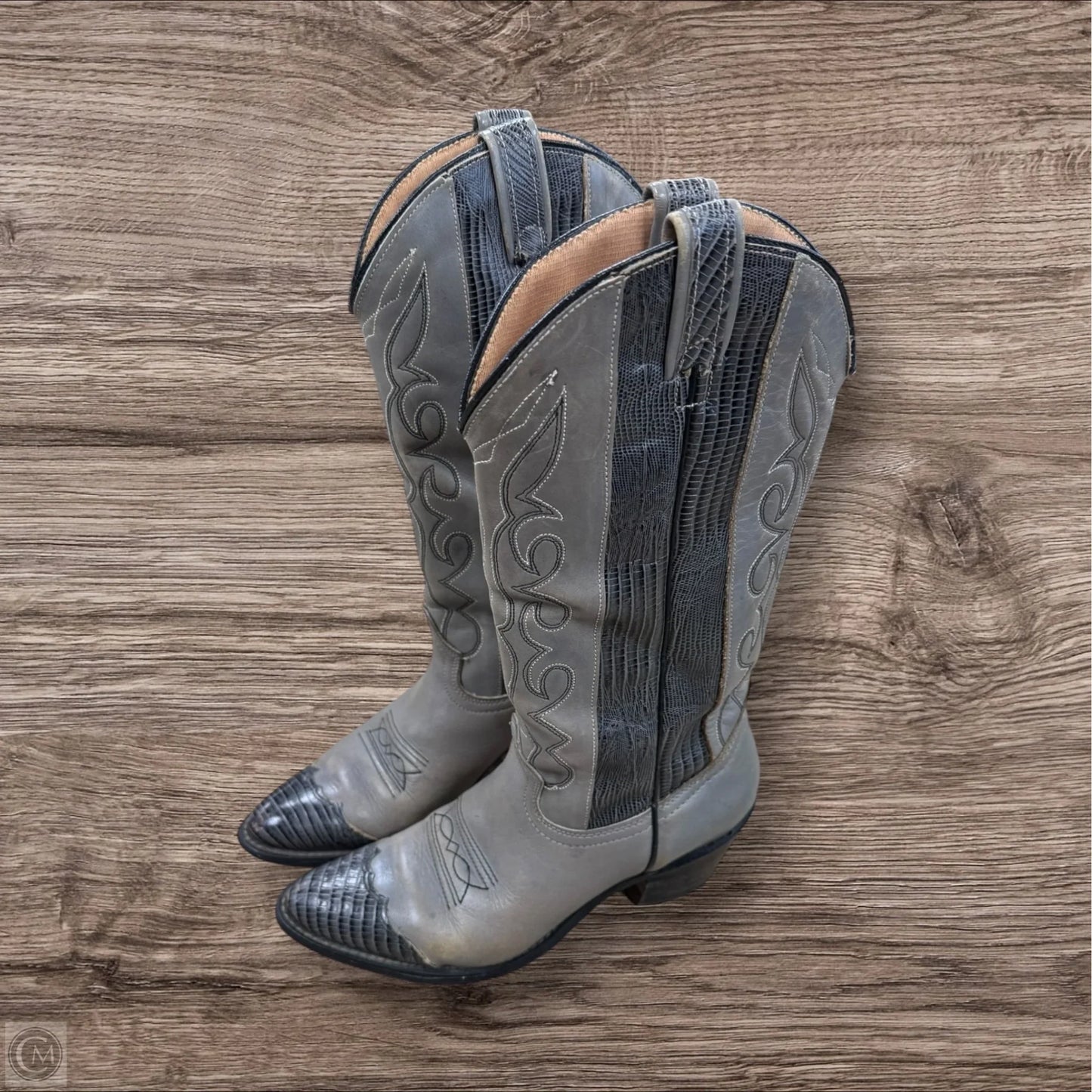 Boots Western By Clothes Mentor In Grey, Size: 8