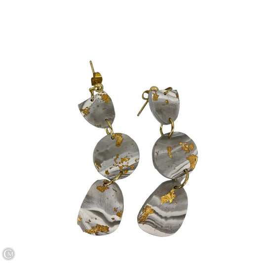 Earrings Dangle/drop By Clothes Mentor