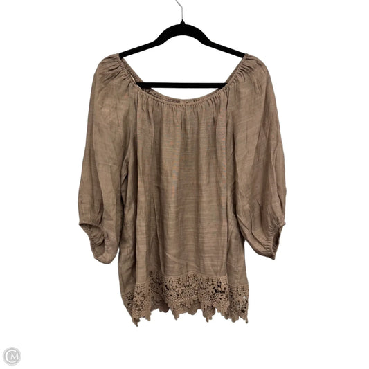 Top Short Sleeve By Bobeau In Taupe, Size: Xl