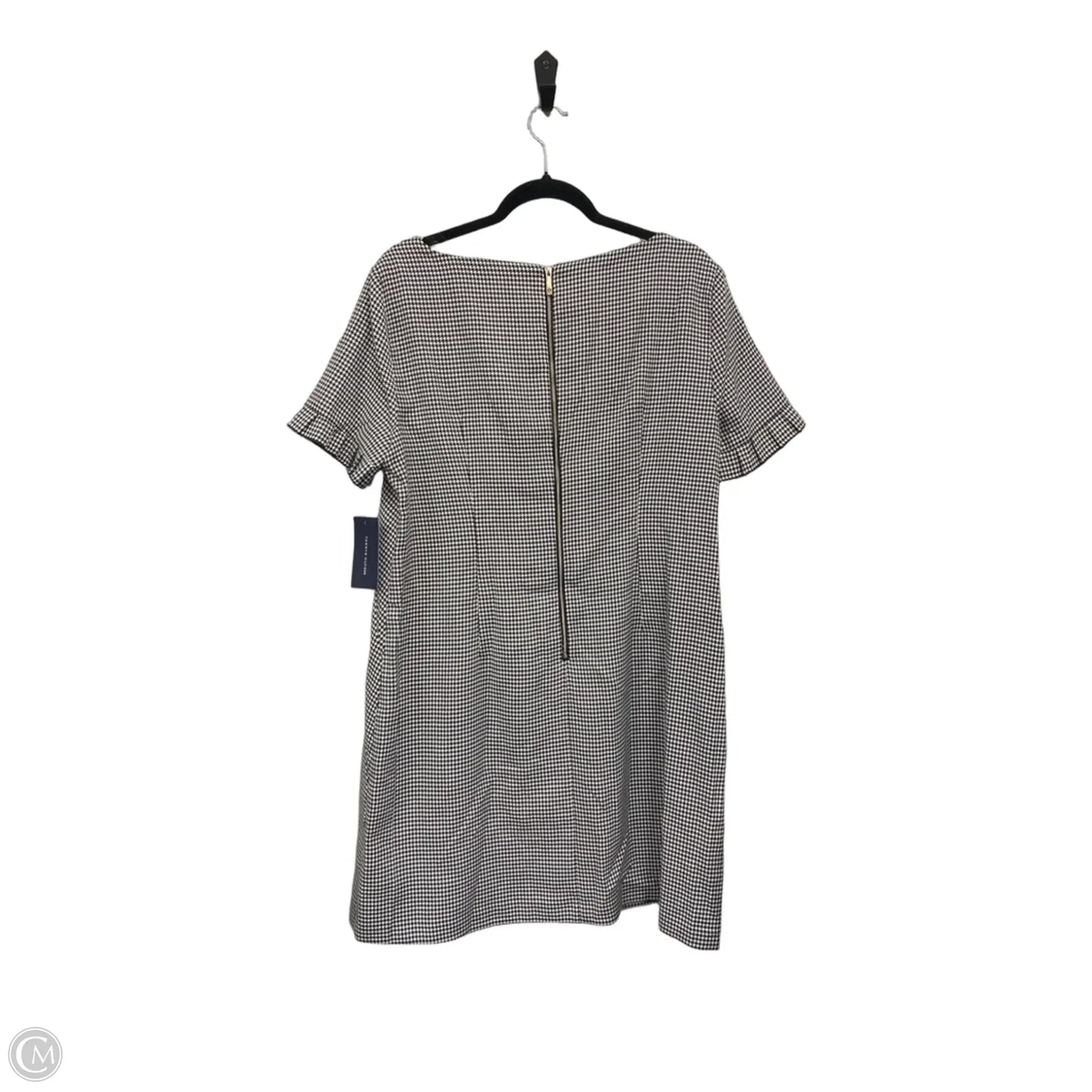 Dress Casual Short By Tommy Hilfiger In Black & White, Size: 16