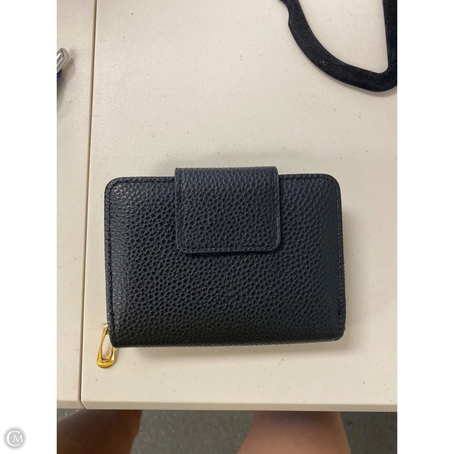 Wallet By Clothes Mentor, Size: Medium