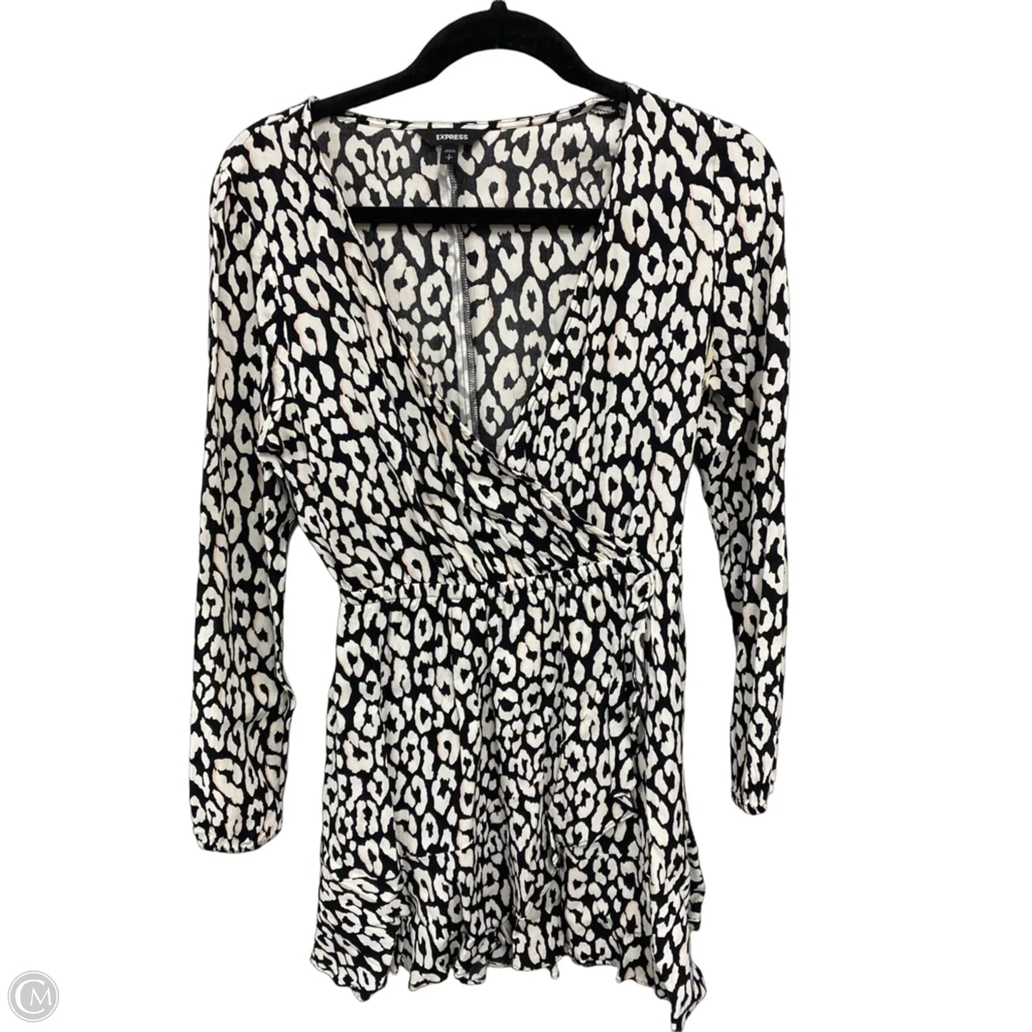 Dress Casual Short By Express In Black & White, Size: S