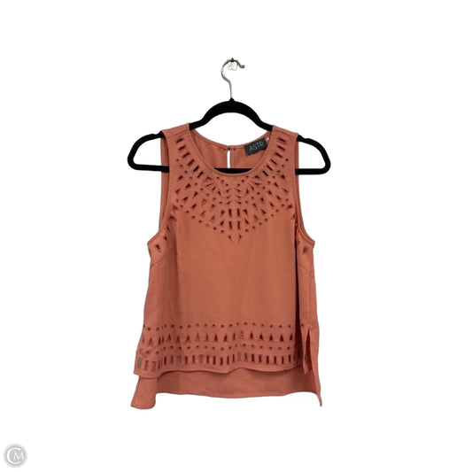 Top Sleeveless By Astr In Coral, Size: M