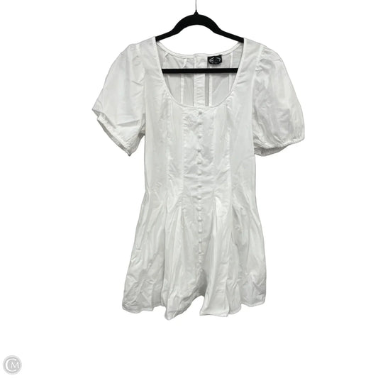 Dress Casual Short By Scoop In White, Size: L