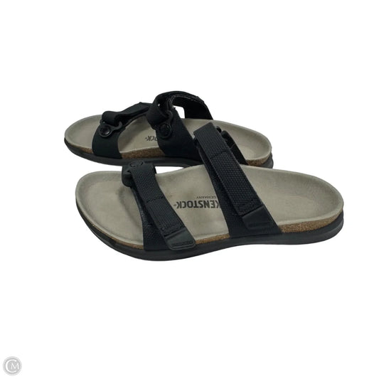 Sandals Flats By Birkenstock In Black, Size: 8
