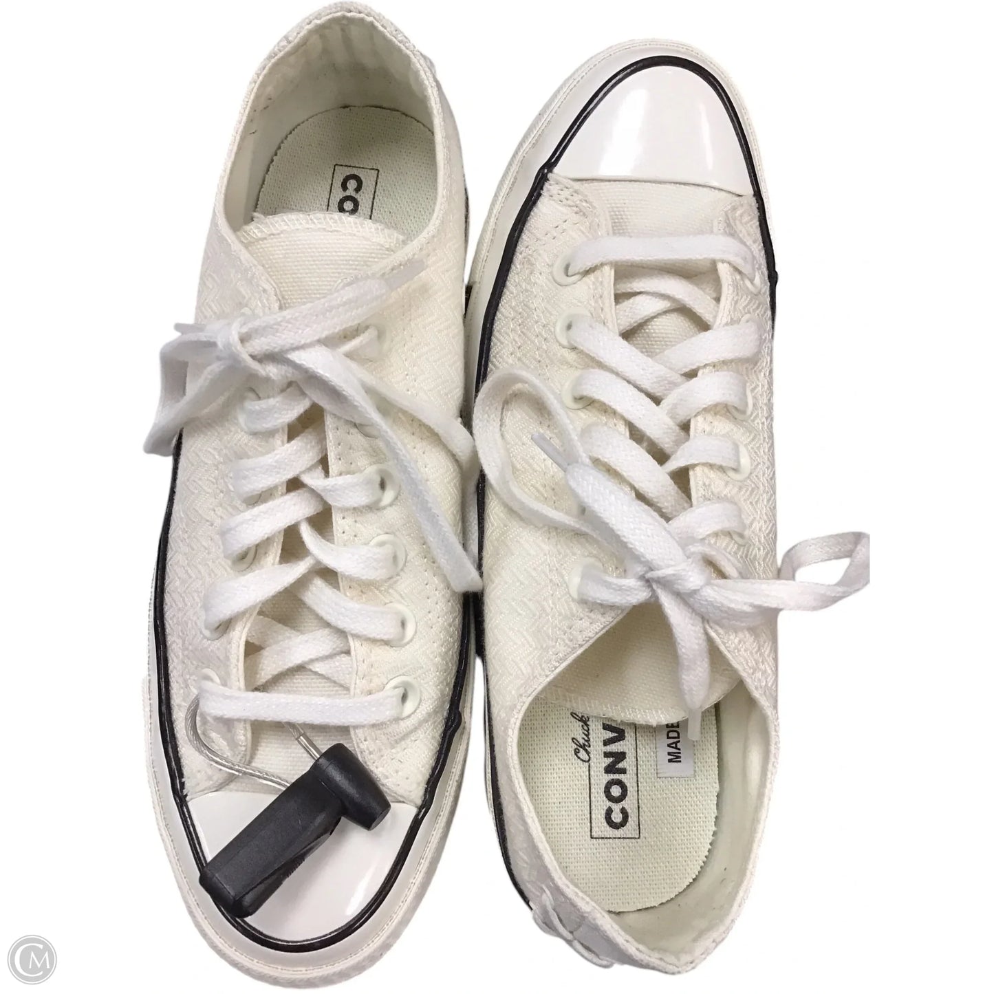 Shoes Sneakers By Converse In Cream, Size: 6.5