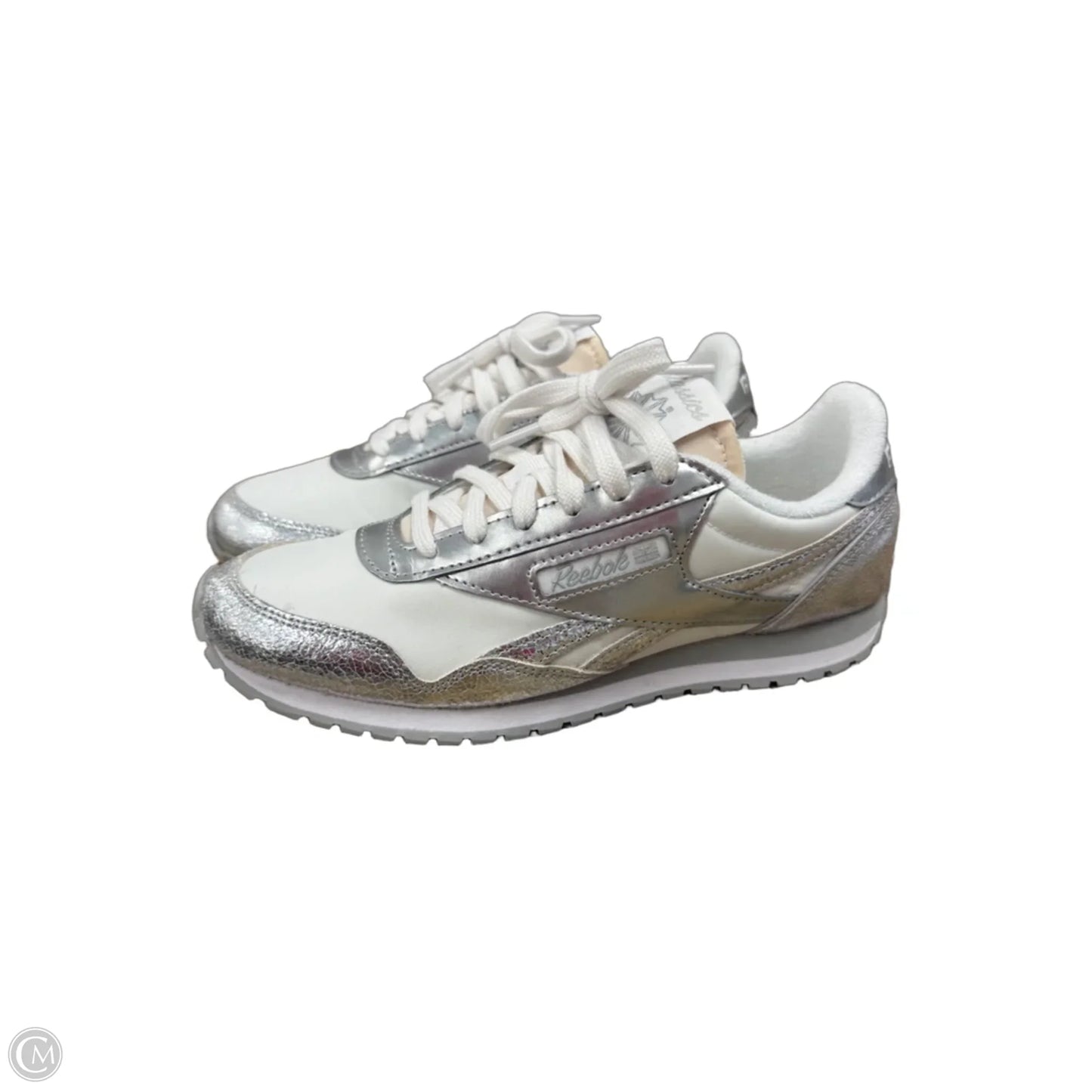 Shoes Sneakers By Reebok In Silver & White, Size: 8.5