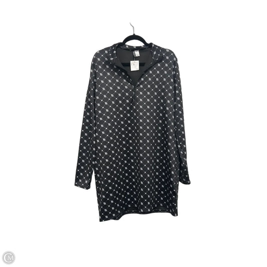Dress Casual Short By Divided In Black & White, Size: 3x