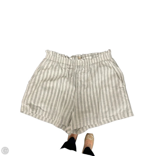 Shorts By Clothes Mentor In Green & White, Size: S