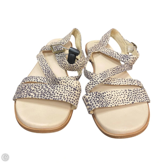 Sandals Flats By Toms In Animal Print, Size: 9