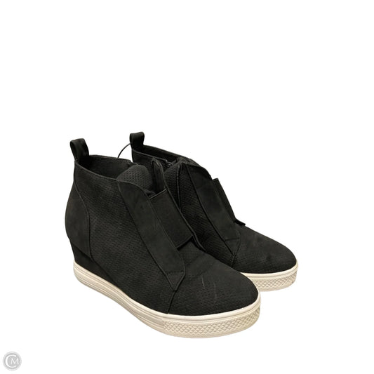 Shoes Sneakers By Clothes Mentor In Black, Size: 7.5