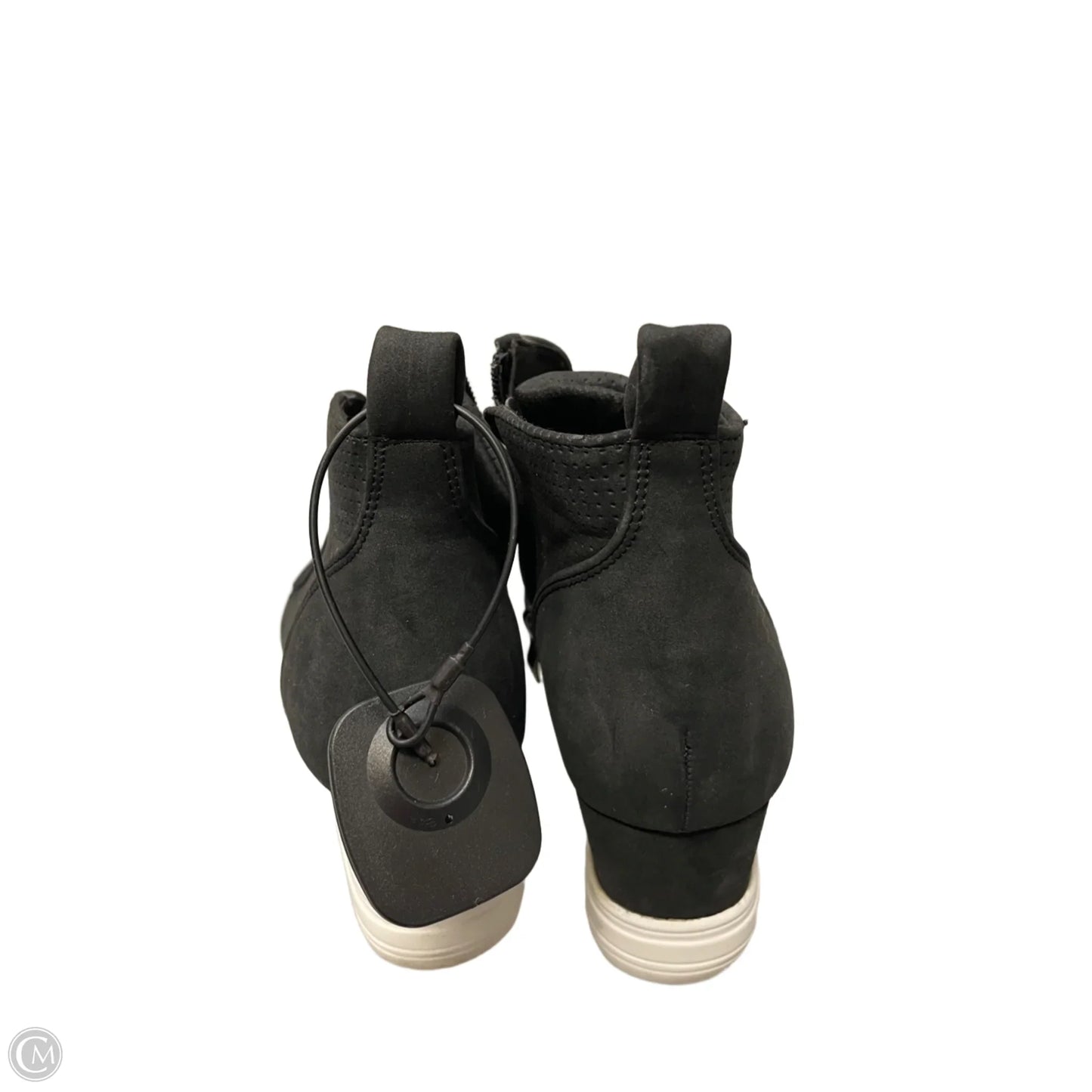Shoes Sneakers By Clothes Mentor In Black, Size: 7.5