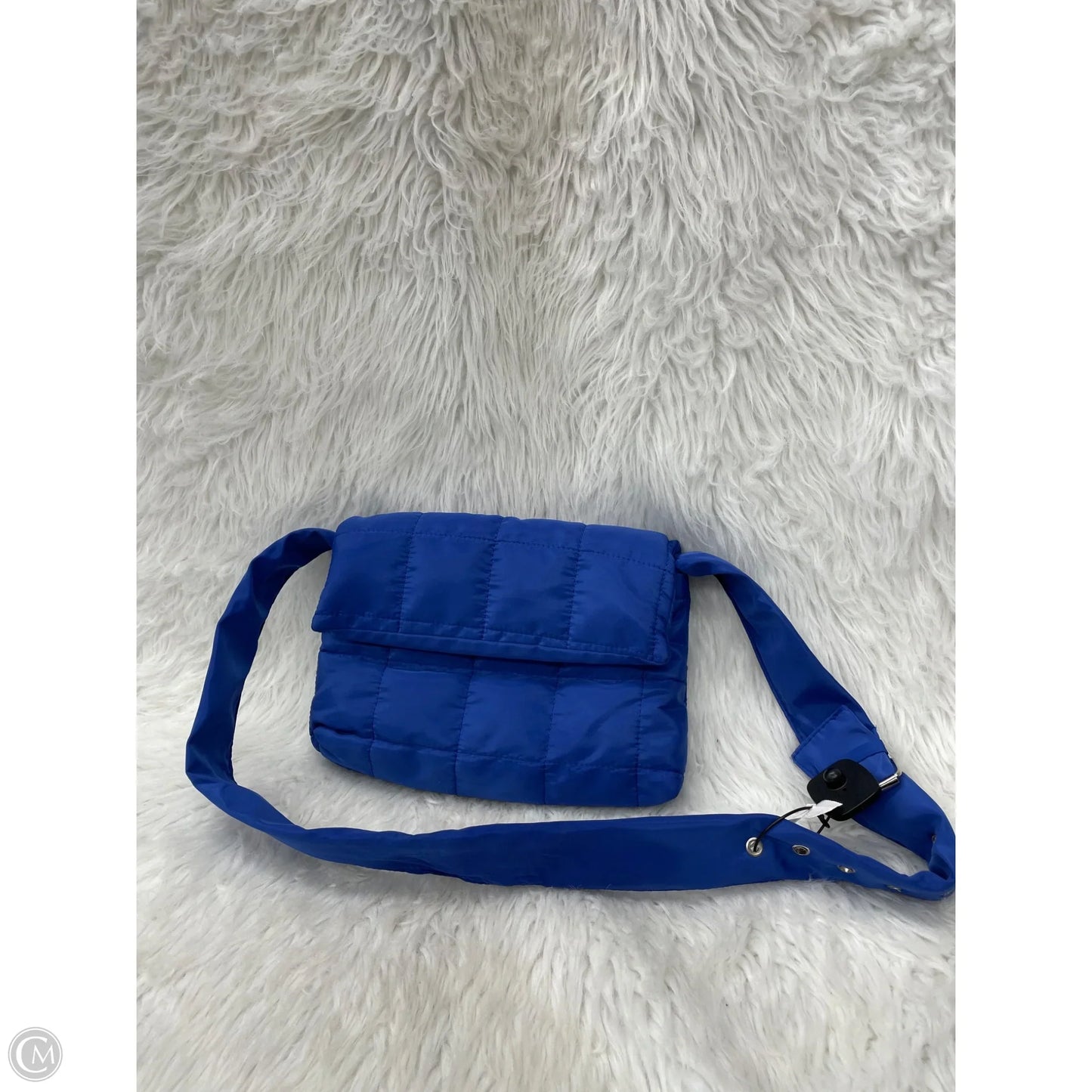 Crossbody By Clothes Mentor, Size: Medium