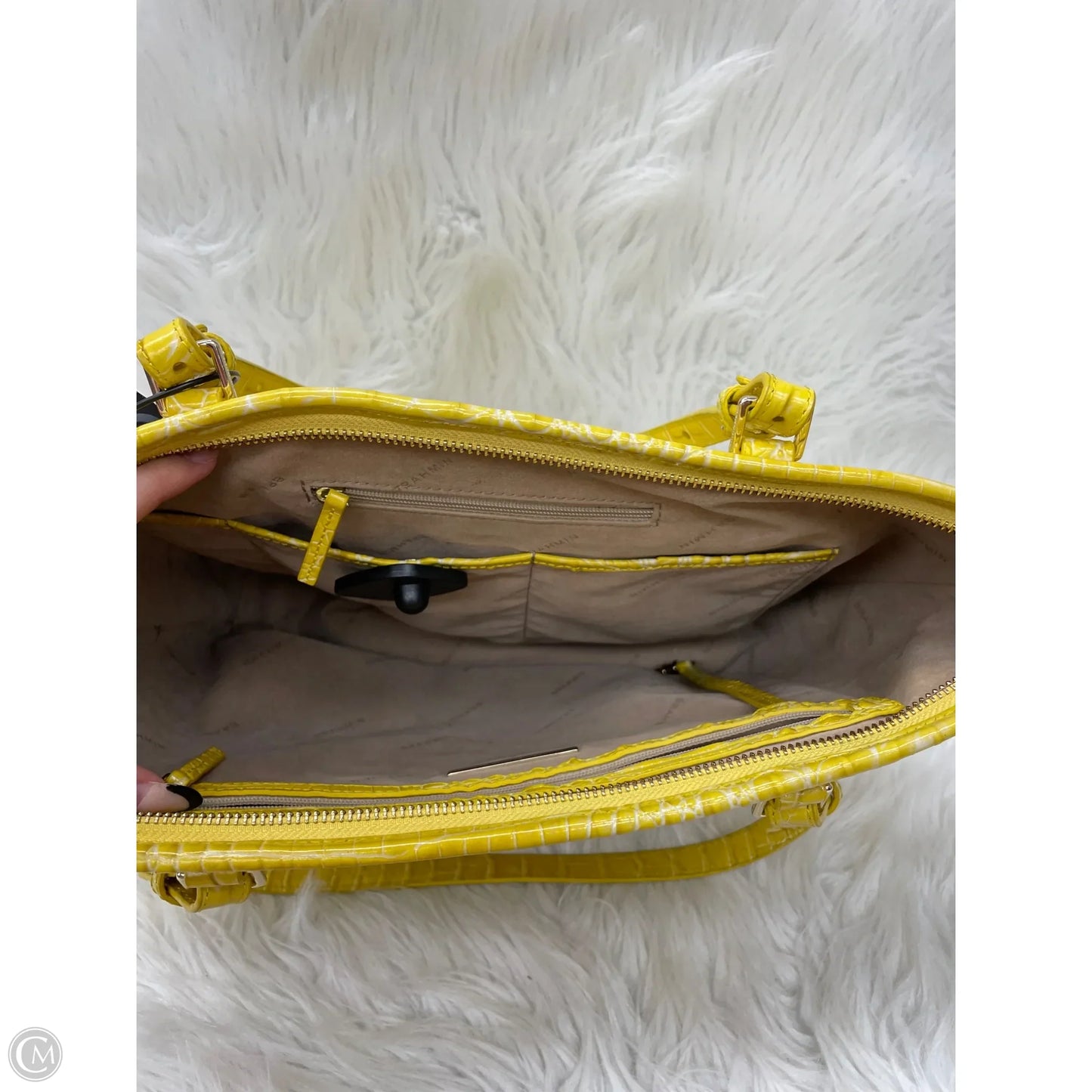 Handbag Designer By Brahmin, Size: Medium