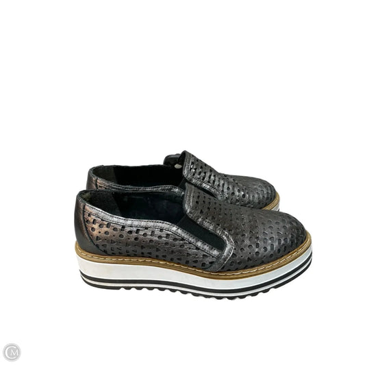 Shoes Heels Platform By White Mountain In Silver, Size: 7