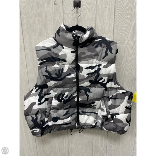 Vest Puffer & Quilted By Almost Famous In Camouflage Print, Size: 3x