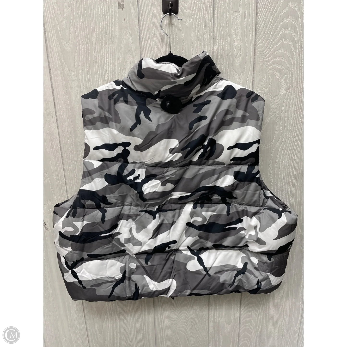 Vest Puffer & Quilted By Almost Famous In Camouflage Print, Size: 3x