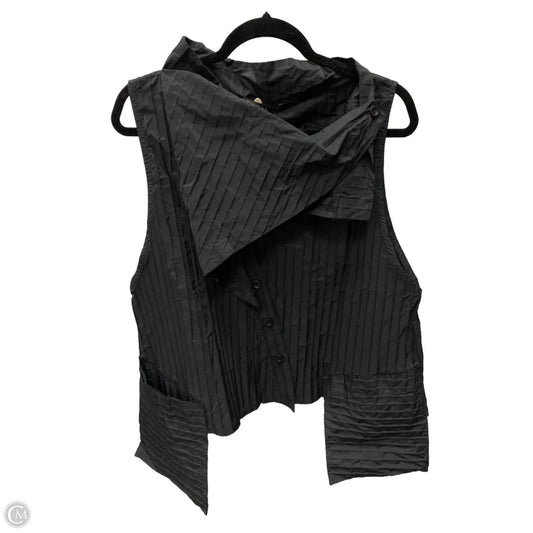 Top Sleeveless By LUUKAA In Black, Size: Xl
