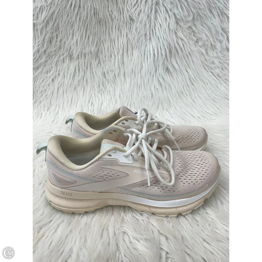 Shoes Athletic By Brooks In Tan, Size: 8.5