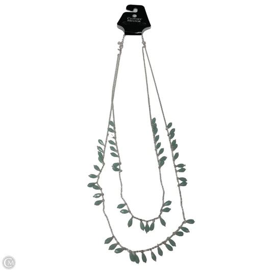 Necklace Layered By Clothes Mentor