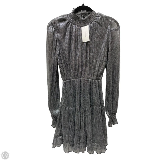 Dress Party Short By Clothes Mentor In Silver, Size: S