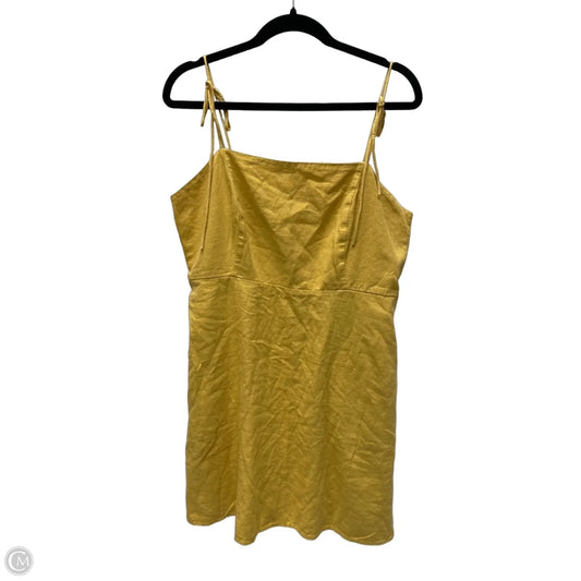 Dress Casual Short By Old Navy In Yellow, Size: Xl