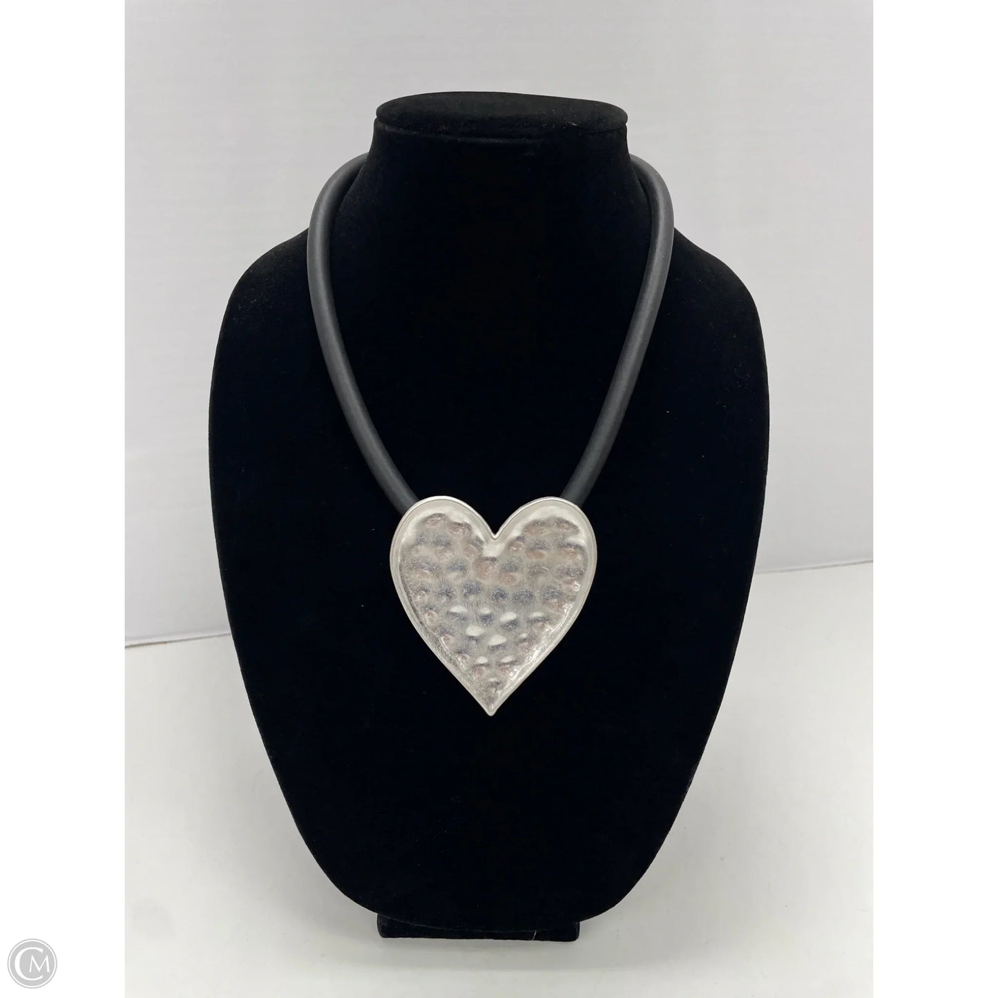 Necklace Pendant By Clothes Mentor