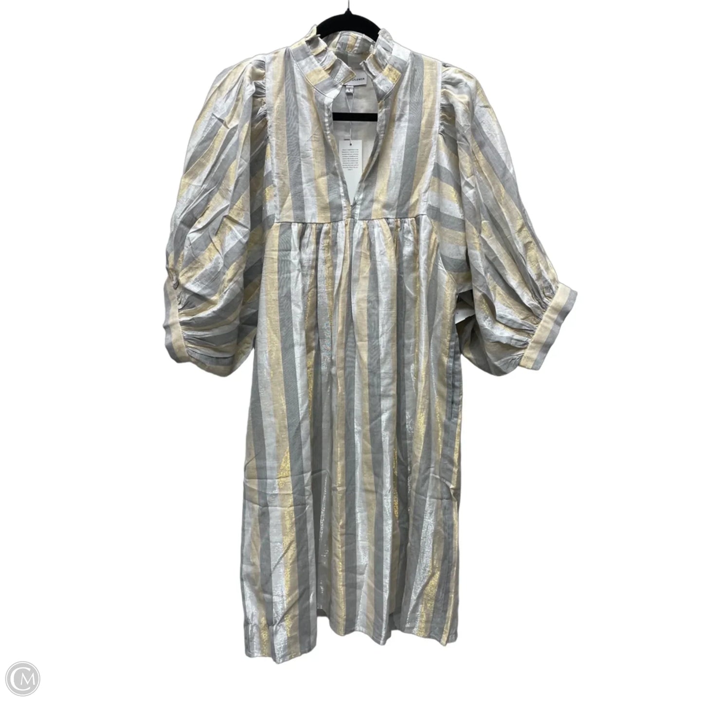 Dress Casual Short By Cma In Gold & Silver, Size: L