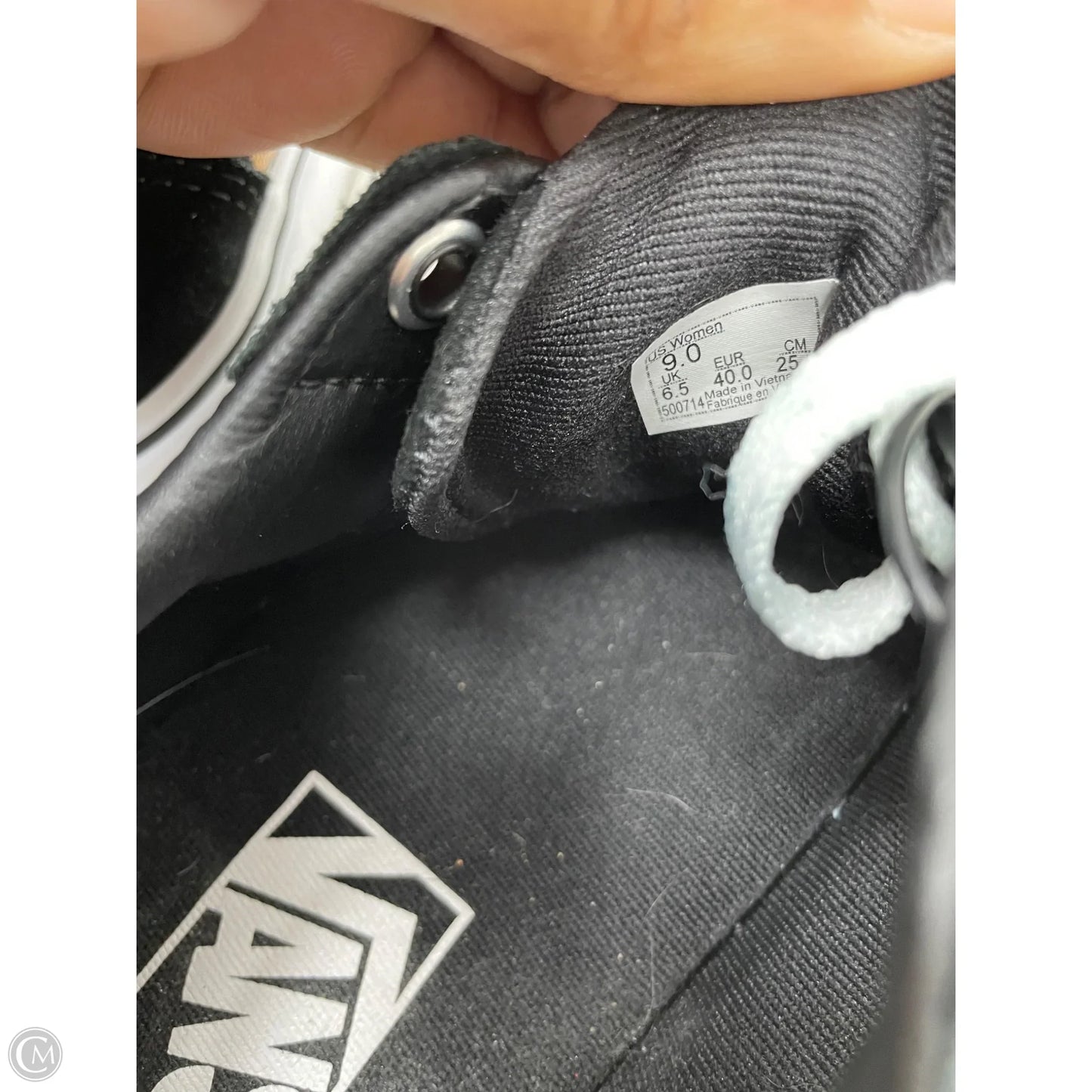 Shoes Sneakers By Vans In Black & Tan, Size: 9