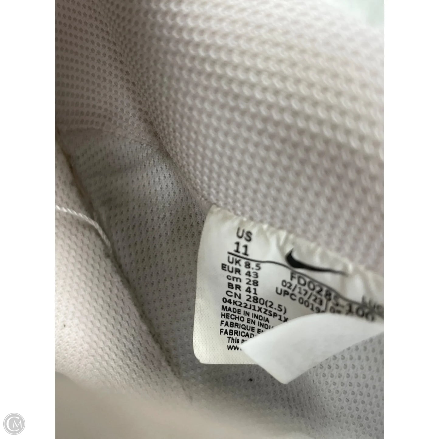 Shoes Athletic By Nike In Black & White, Size: 11