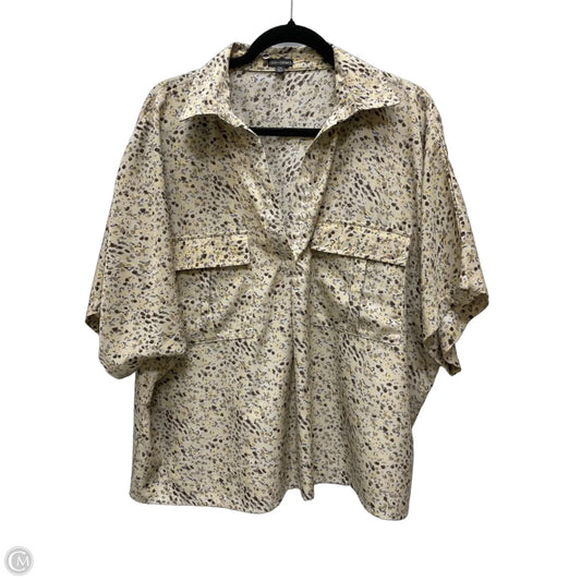 Top Short Sleeve By Coco And Carmen In Multi-colored, Size: 1x