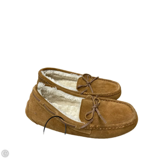 Shoes Flats By Dream Pair -  In Brown, Size: 10