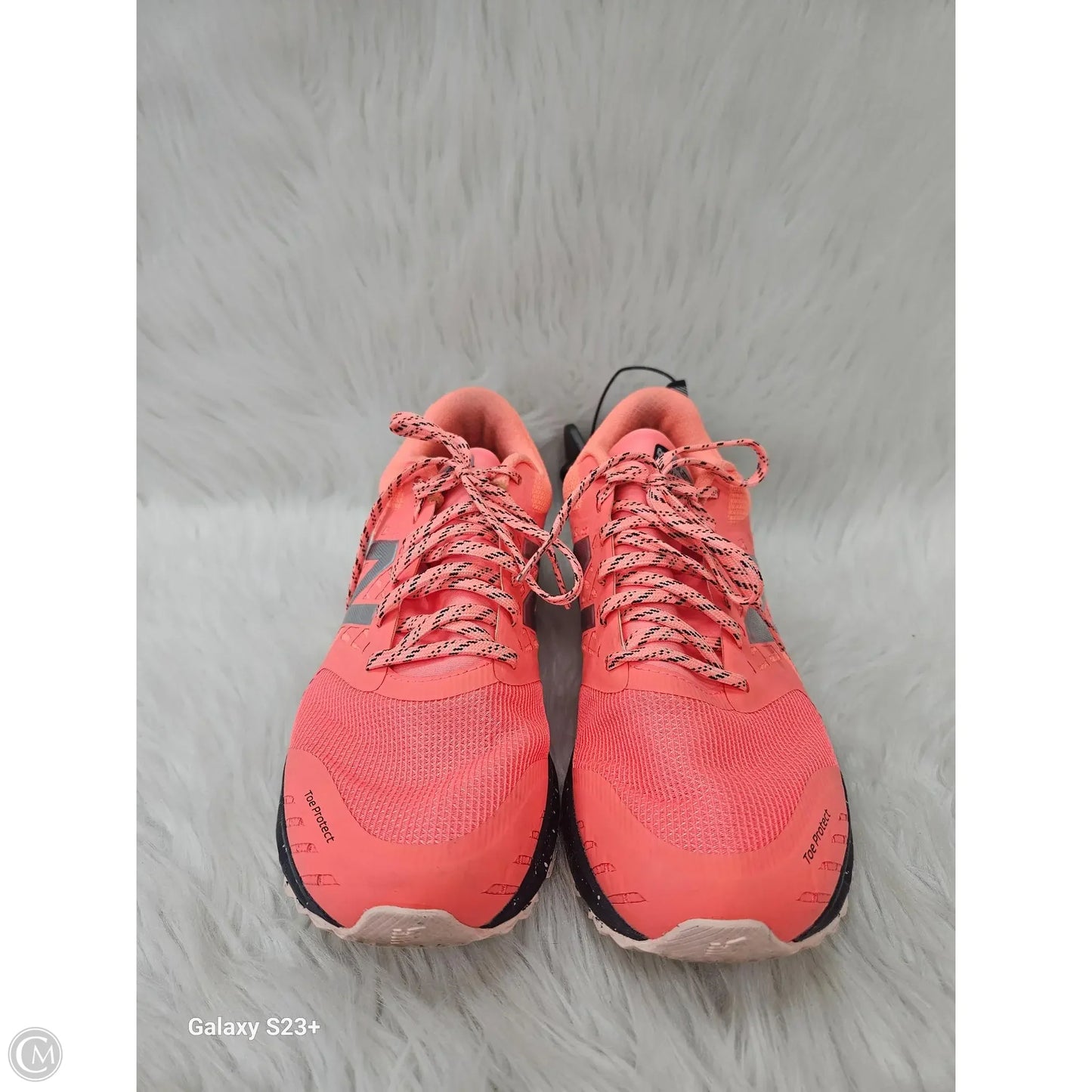 Shoes Athletic By New Balance In Peach, Size: 9.5