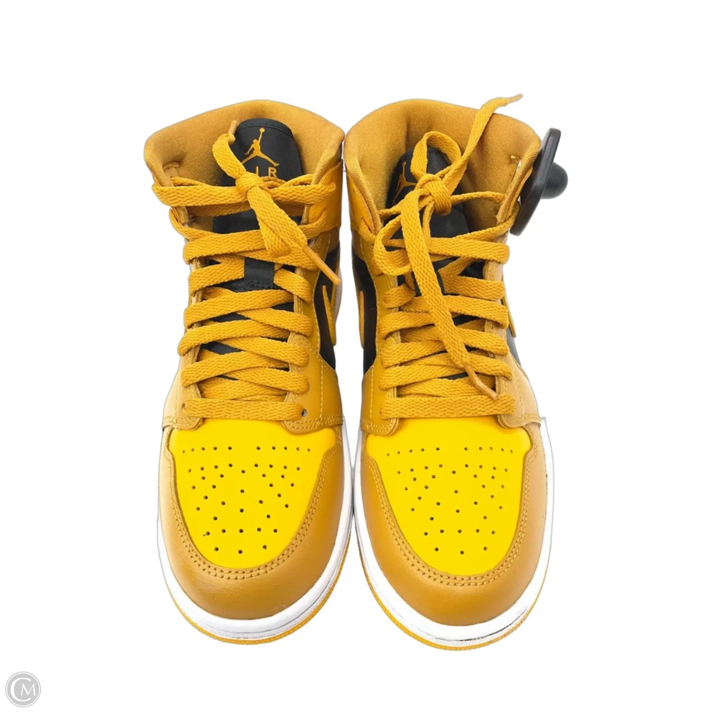 Shoes Luxury Designer By Jordan In Black & Yellow, Size: 8.5