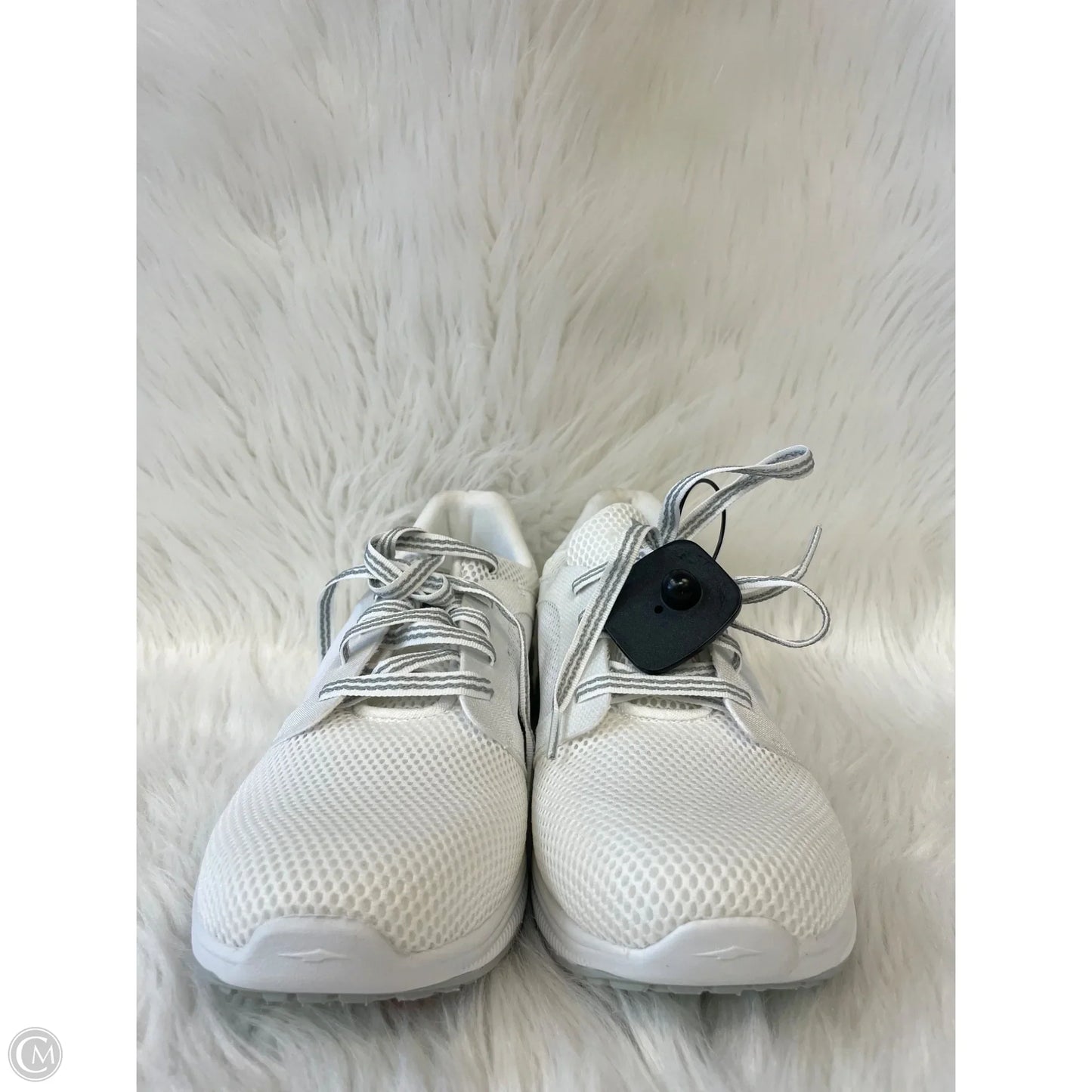 Shoes Athletic By Avia In White, Size: 9