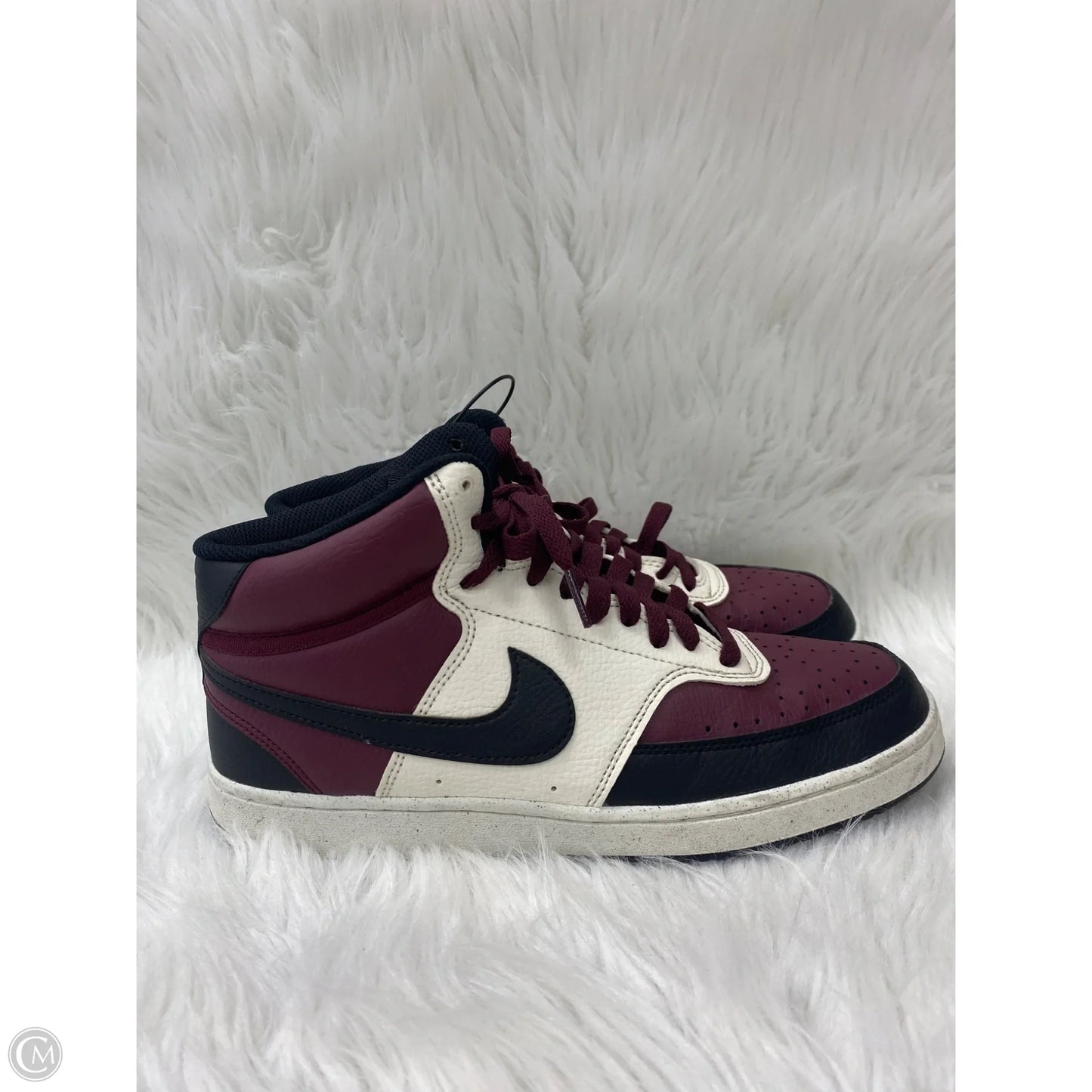 Shoes Sneakers By Nike In Maroon, Size: 10