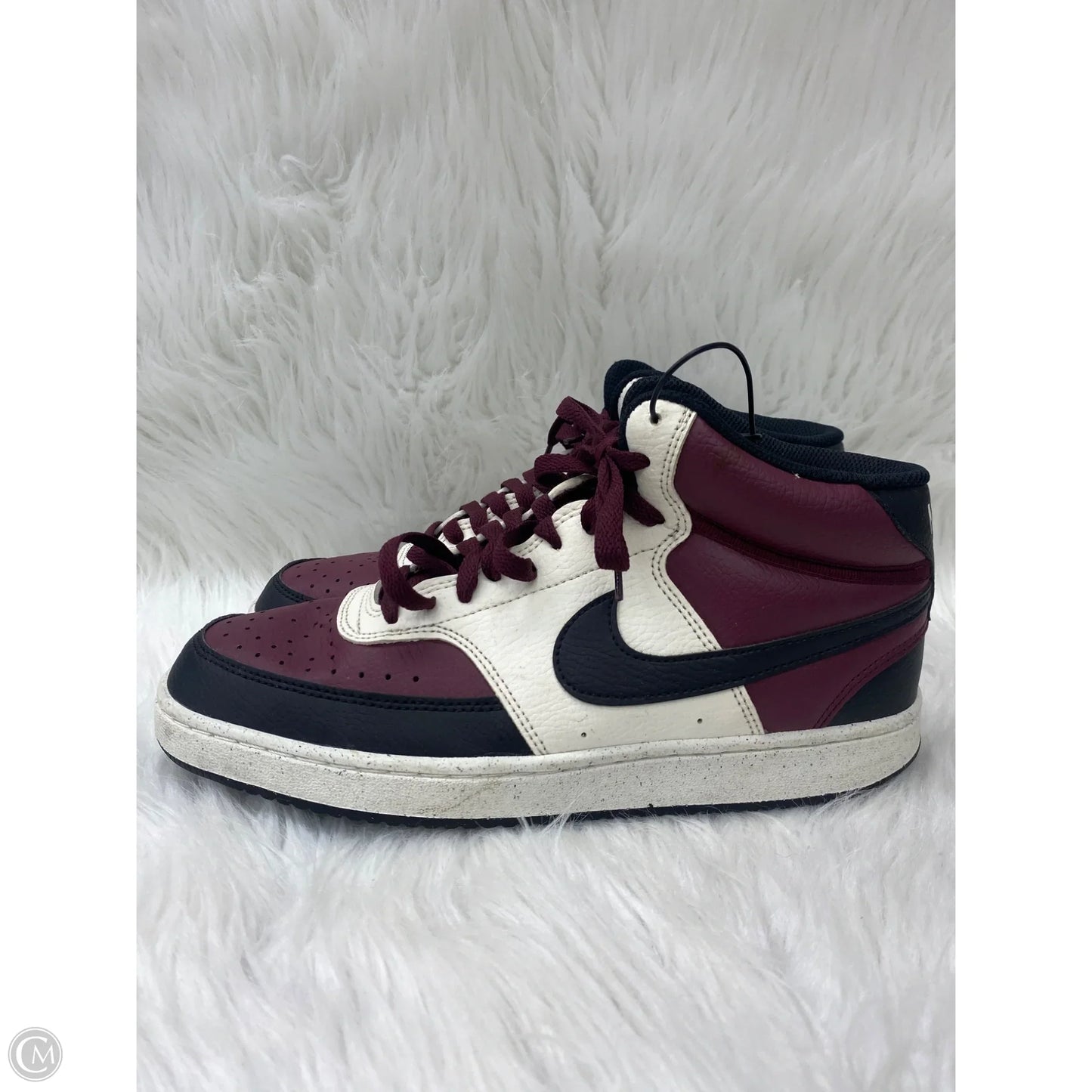 Shoes Sneakers By Nike In Maroon, Size: 10