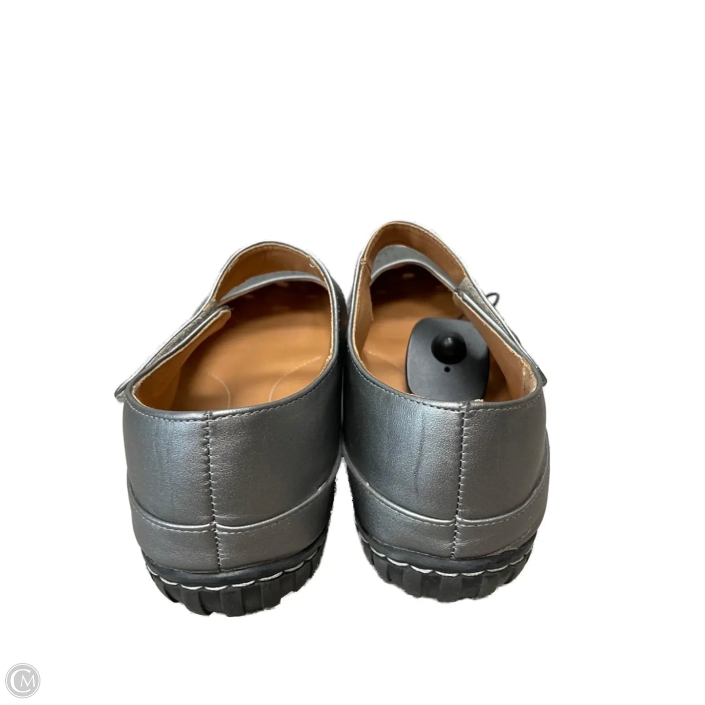 Shoes Flats By Clothes Mentor In Silver, Size: 9