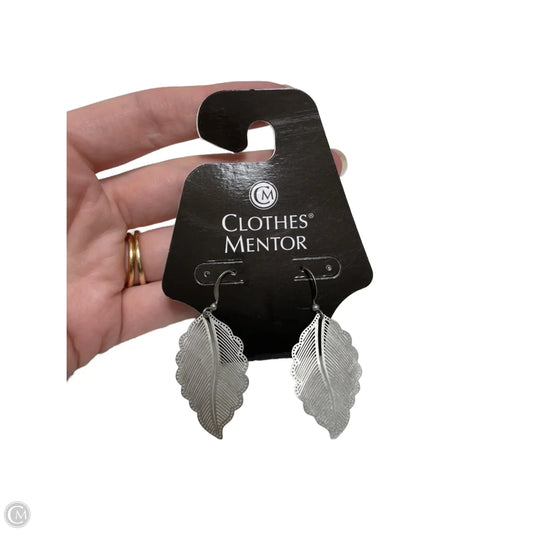 Earrings Dangle/drop By Clothes Mentor