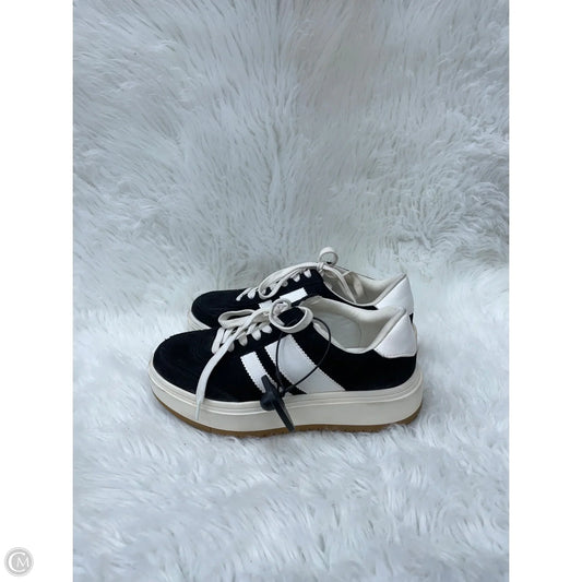 Shoes Sneakers By Steve Madden In Black & White, Size: 7.5