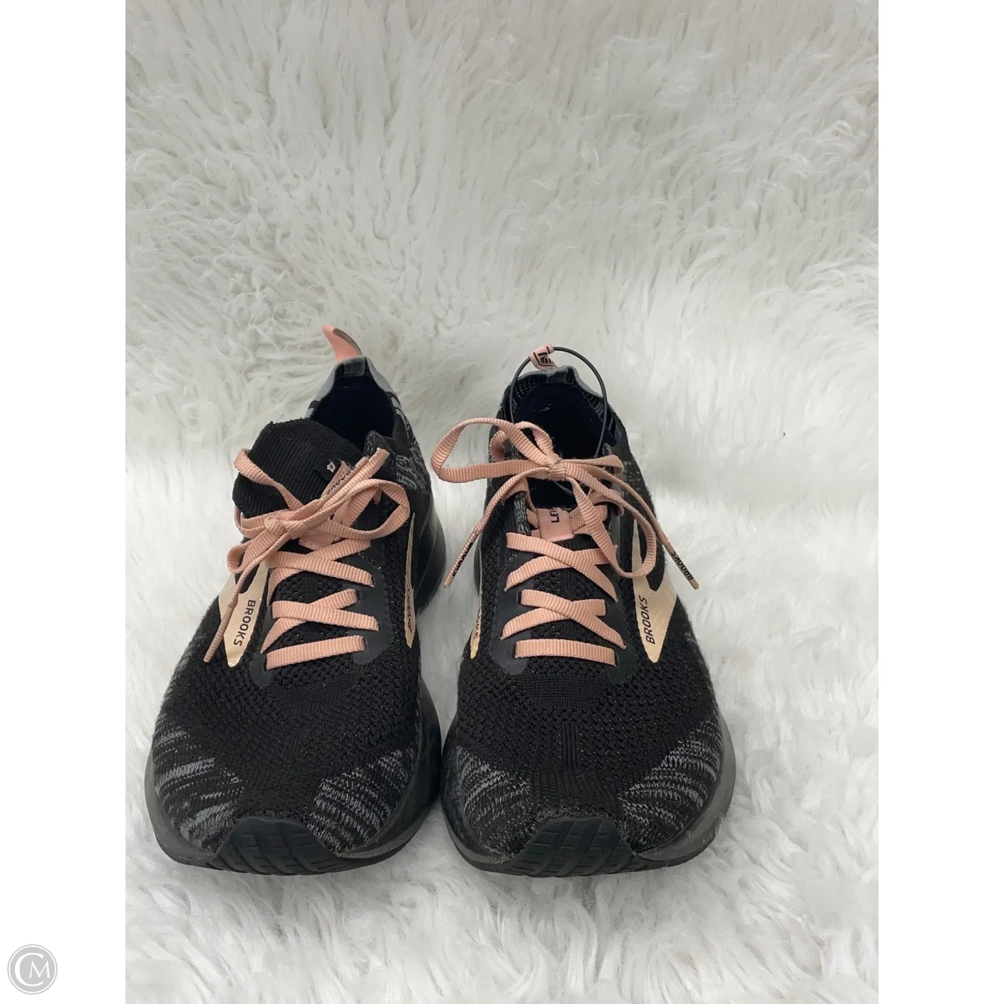 Shoes Athletic By Brooks In Black, Size: 9